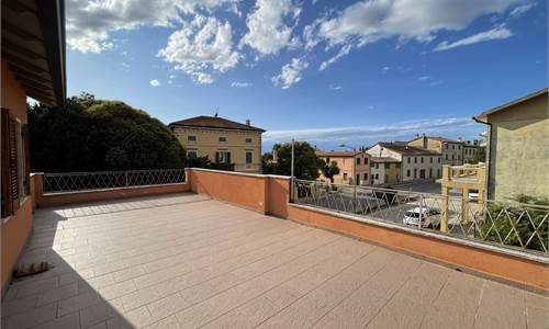 Casa Indipendente con Giardino, Terrazza Panoramica, Box
