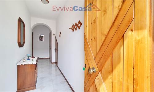 Appartamento Indipendente con Giardino, Taverna e Garage